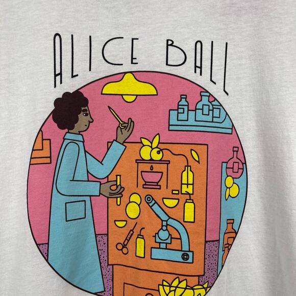 NWT Rebel Girls Graphic Tee Alice Ball Juniors SZ M White Crew Neck Scientist - Picture 2 of 7
